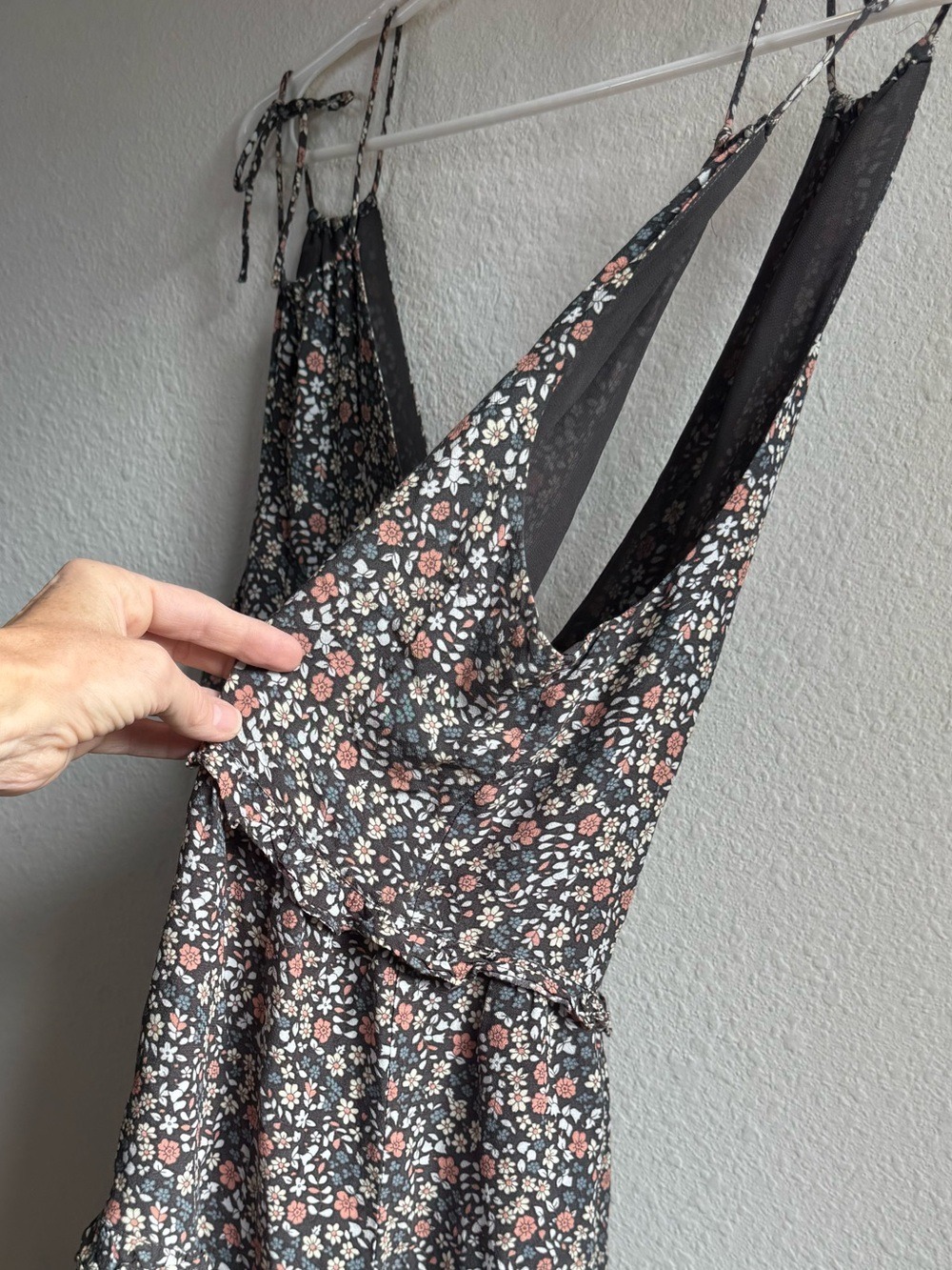 RAILS ‘Janelle’ Tie Shoulder Mini Dress - Picture 7 of 14